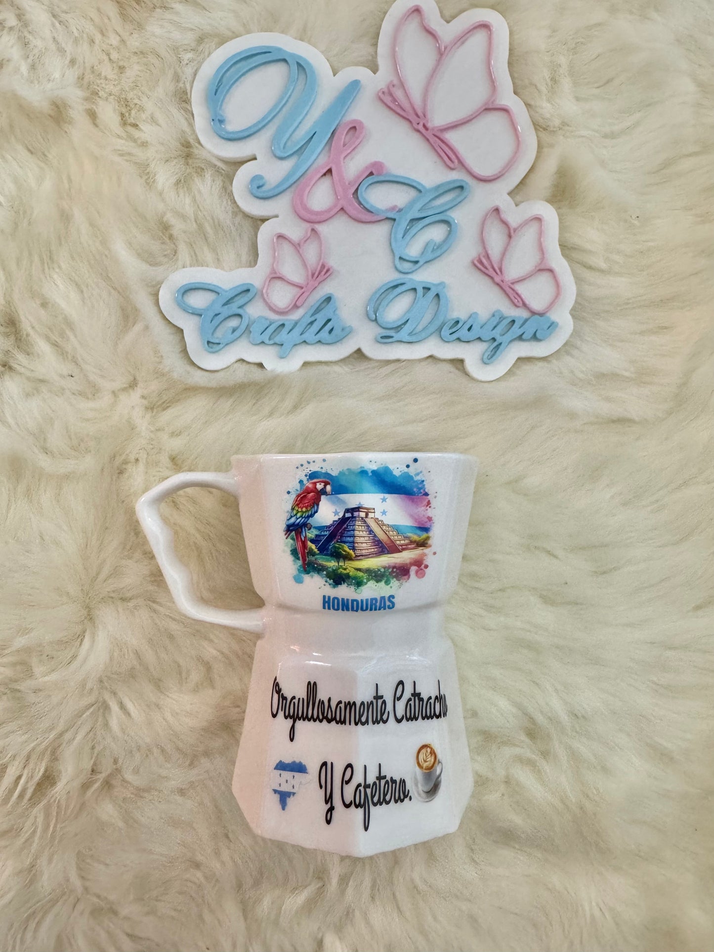 Taza Estilo Greca – Edición Latinoamérica (El Salvador, Guatemala & Honduras)