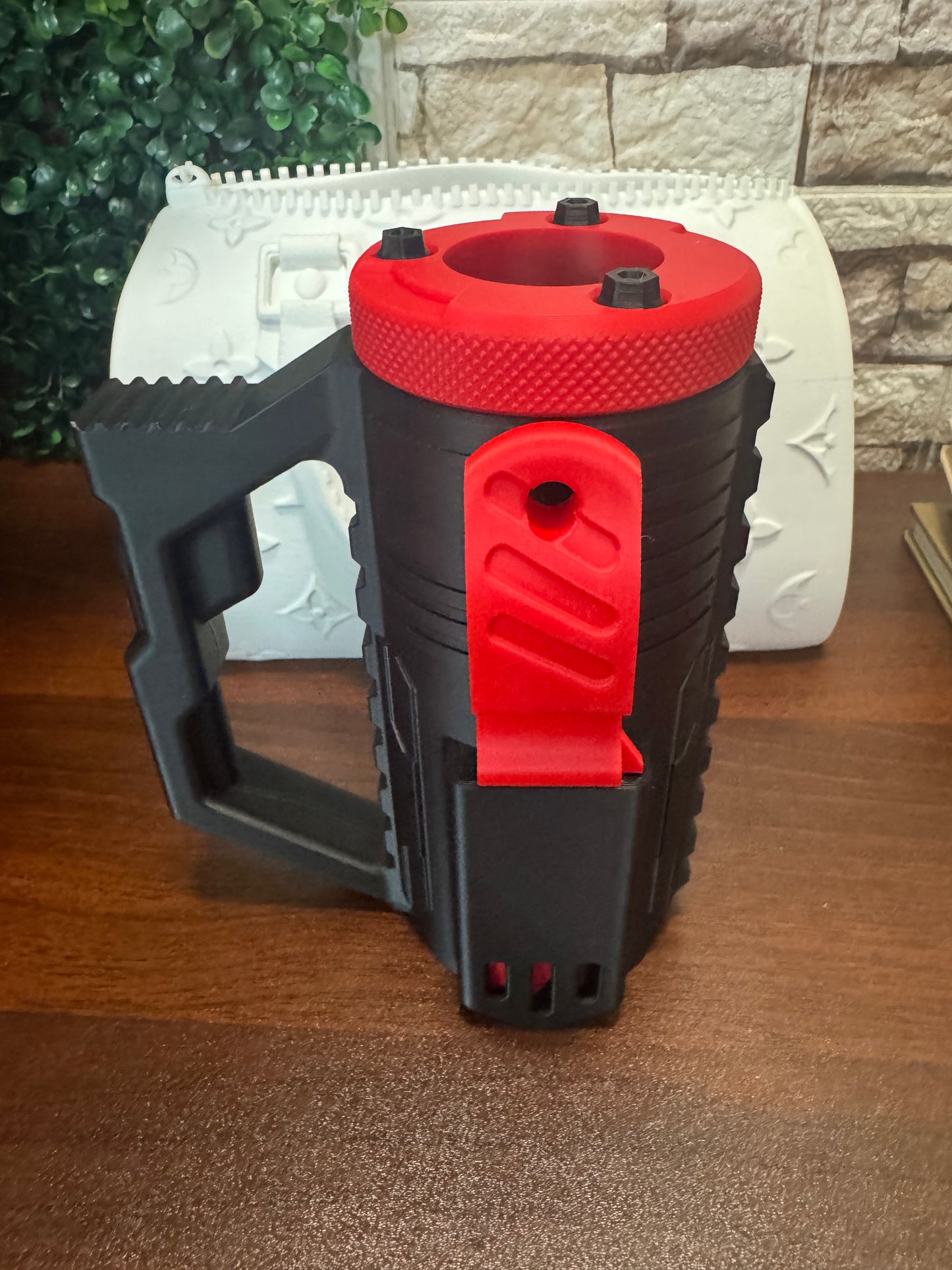 Beer Bottle Holder with Handle & Bottle Opener | 3D Printed