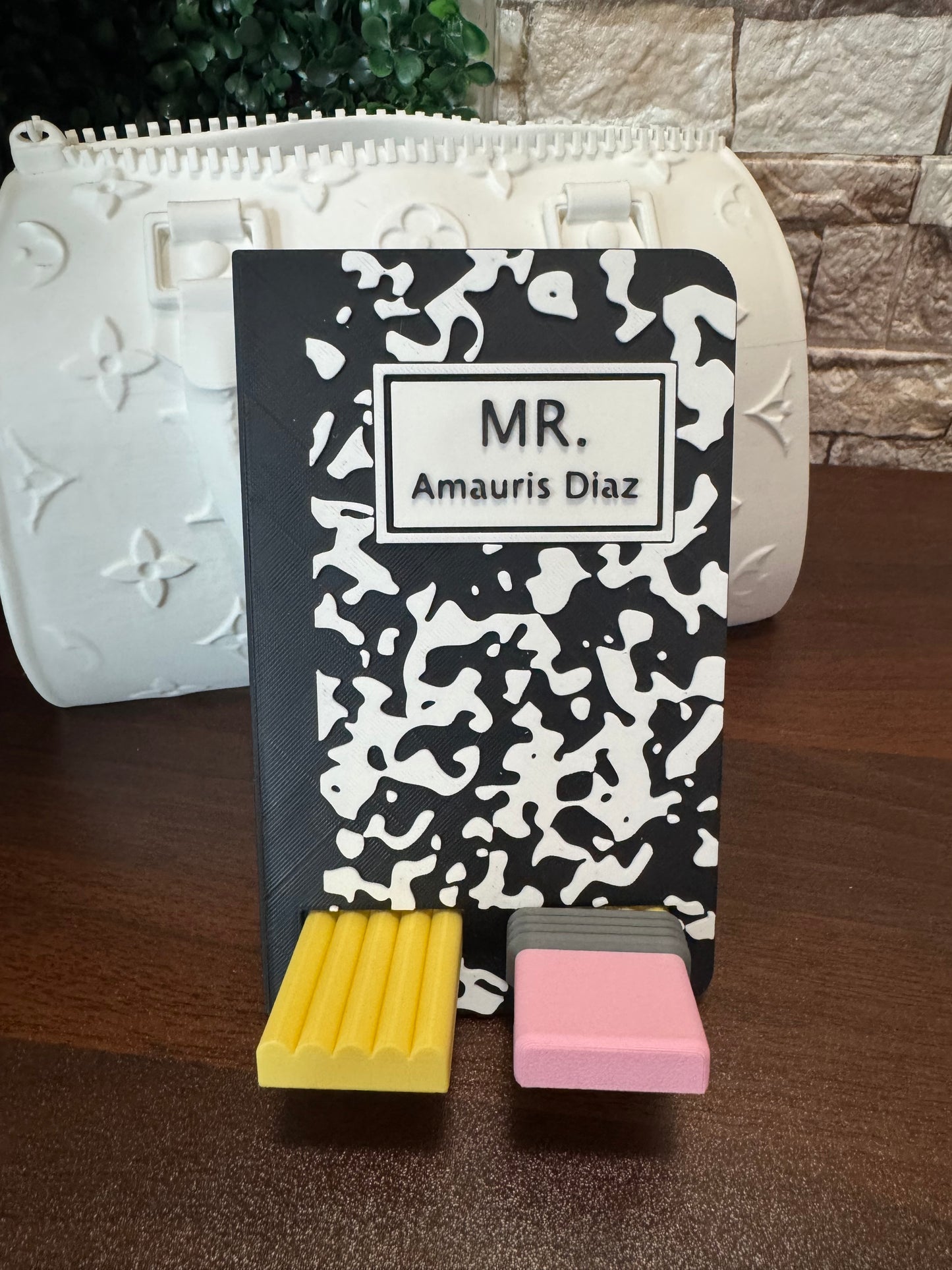 Personalized Phone Stand – Custom 3D Teacher & Desk Phone Holder