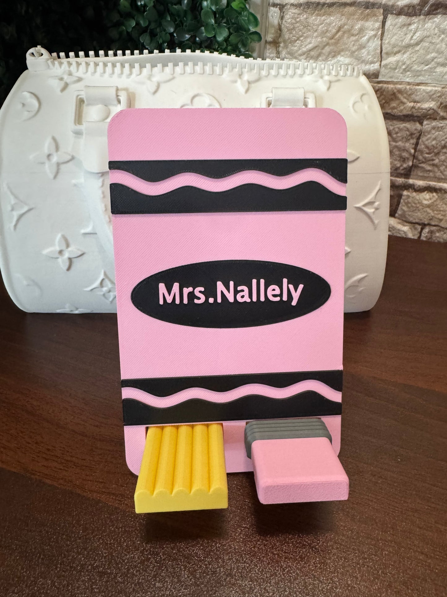 Personalized Phone Stand – Custom 3D Teacher & Desk Phone Holder