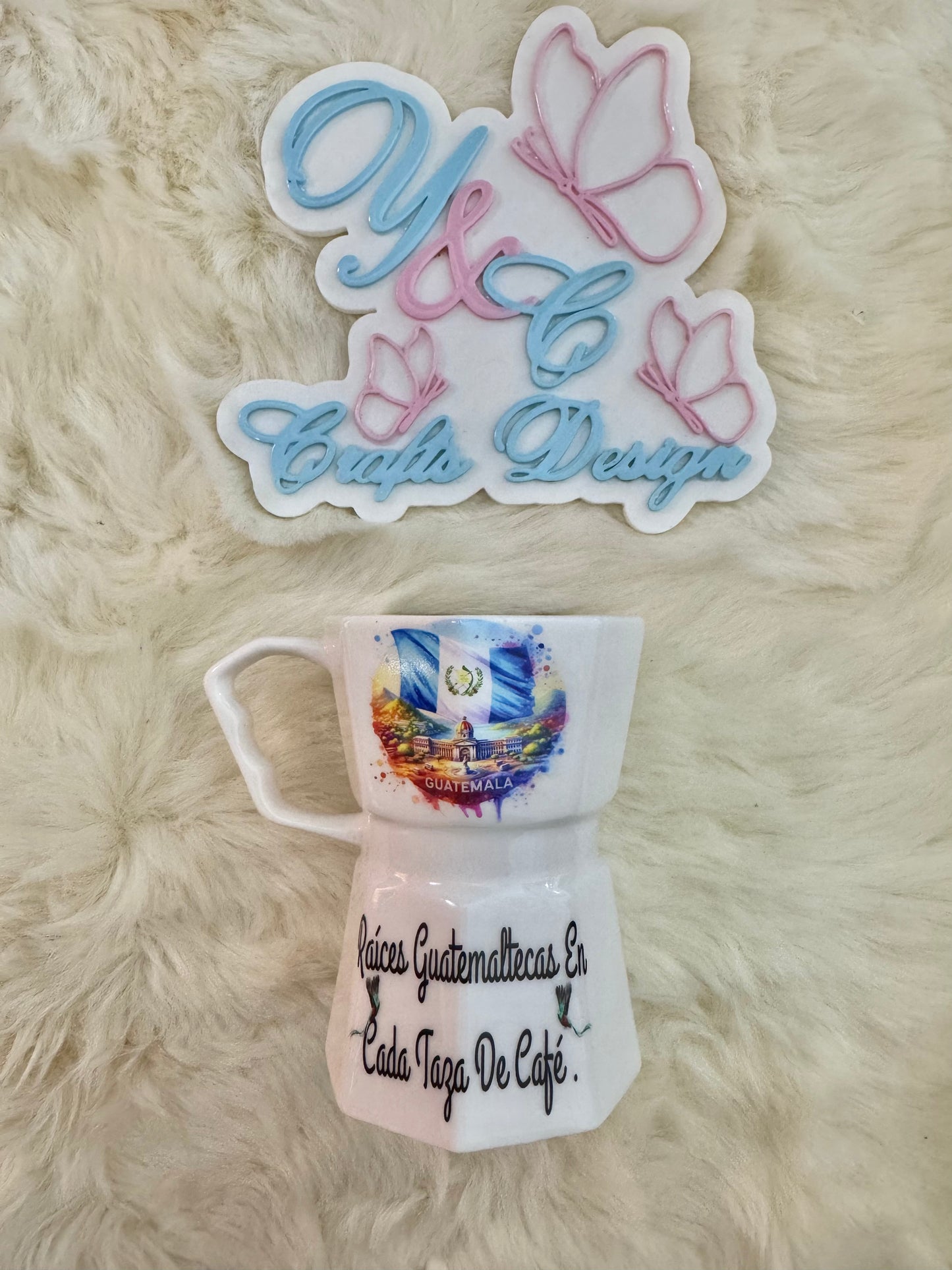 Taza Estilo Greca – Edición Latinoamérica (El Salvador, Guatemala & Honduras)
