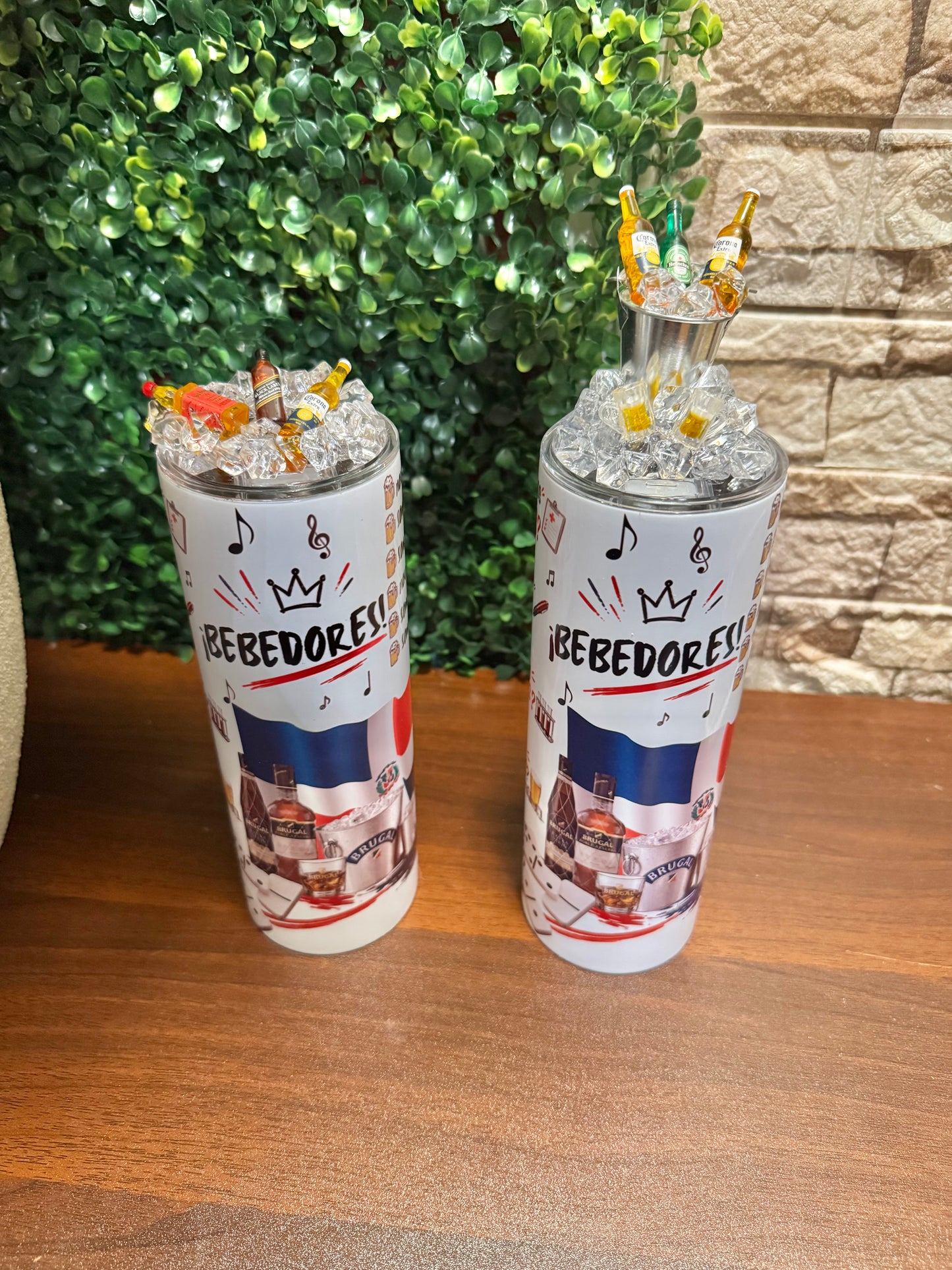 20 oz “Somos Bebedores” Premium Tumbler with Decorated Lid 🇩🇴🍻