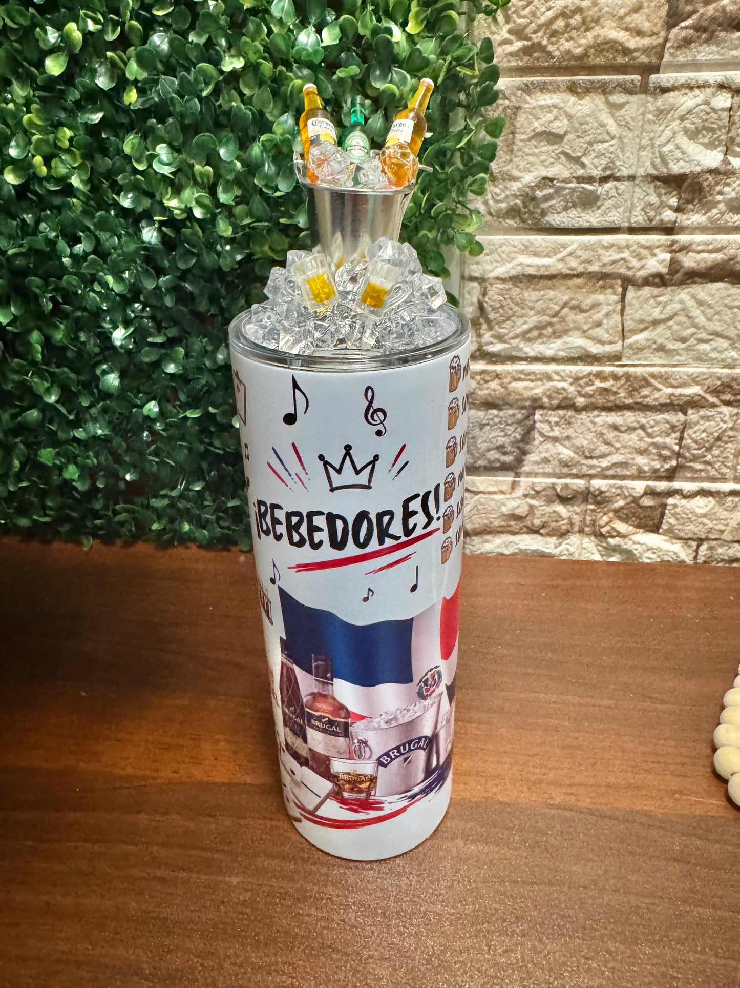 20 oz “Somos Bebedores” Premium Tumbler with Decorated Lid 🇩🇴🍻