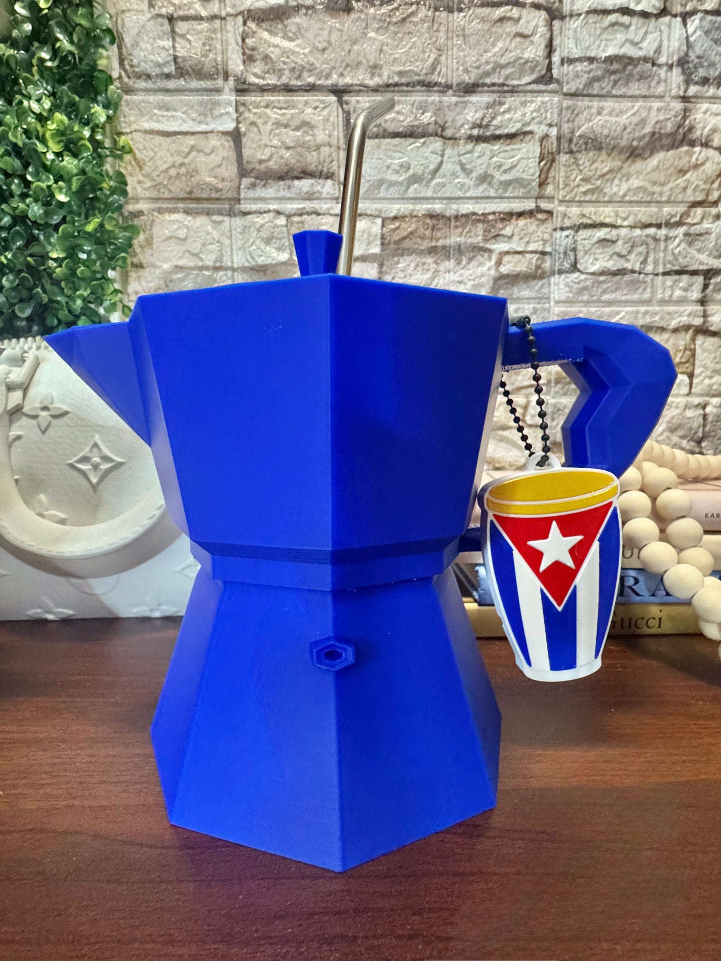 Greca Style Can Holder for 12 oz Cans | Dominican Republic, Puerto Rico & Cuba