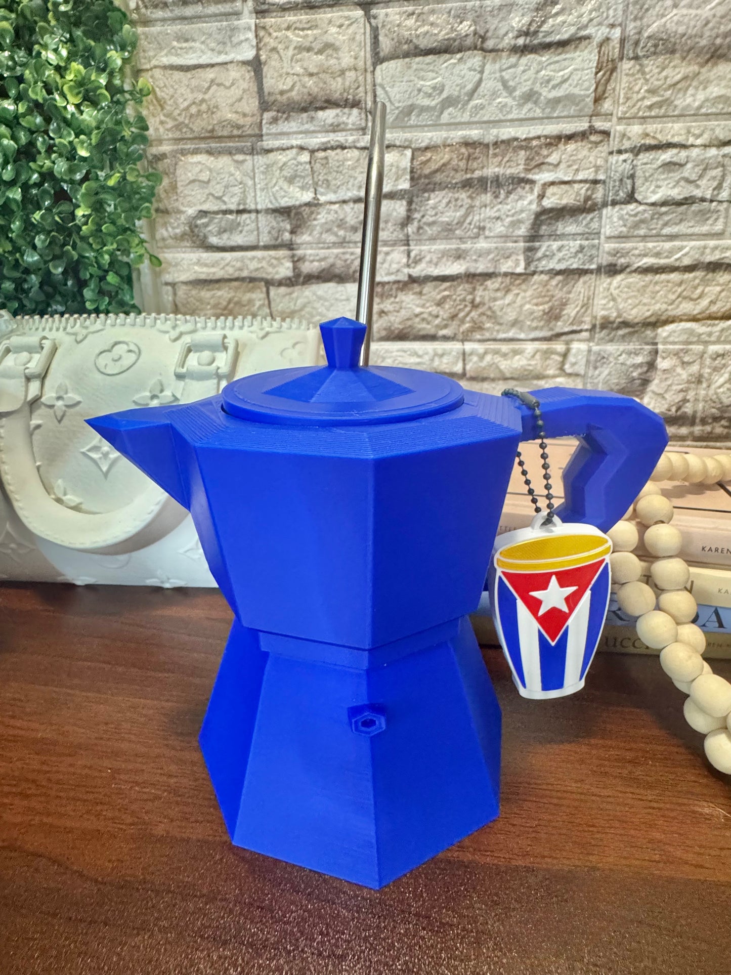 Greca Style Can Holder for 12 oz Cans | Dominican Republic, Puerto Rico & Cuba