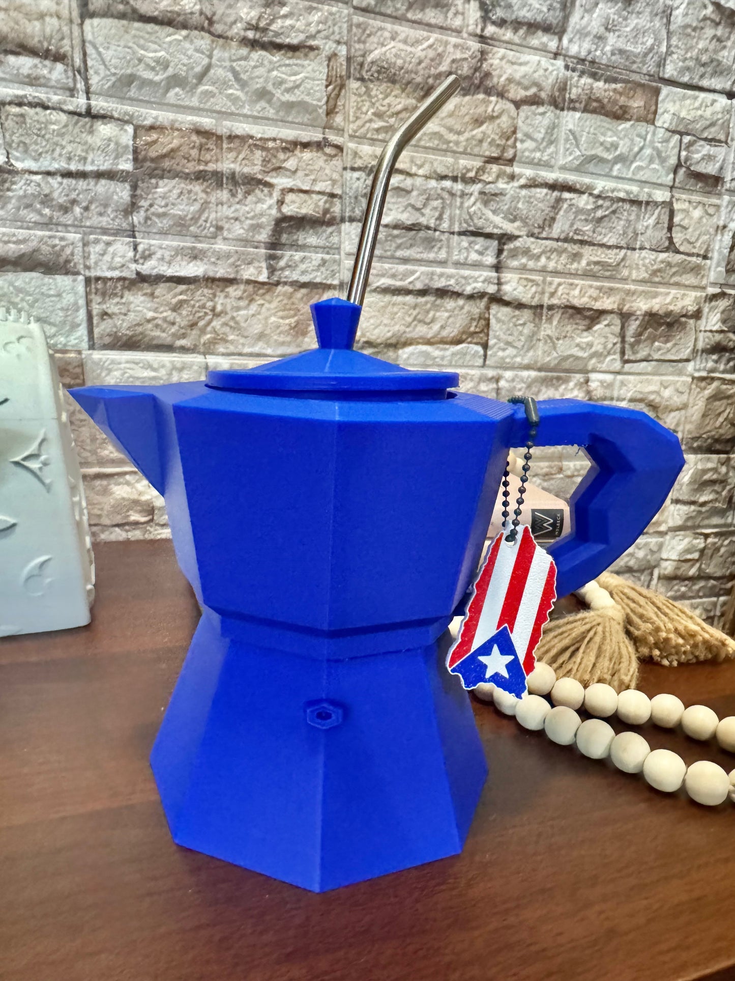 Greca Style Can Holder for 12 oz Cans | Dominican Republic, Puerto Rico & Cuba
