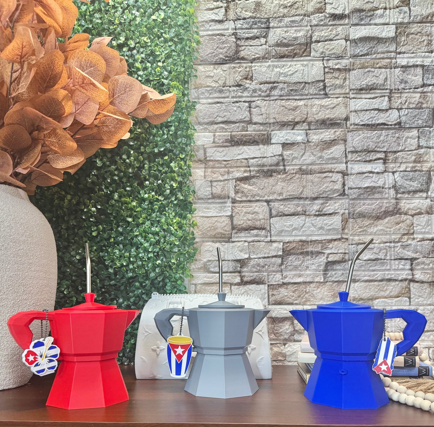 Greca Style Can Holder for 12 oz Cans | Dominican Republic, Puerto Rico & Cuba
