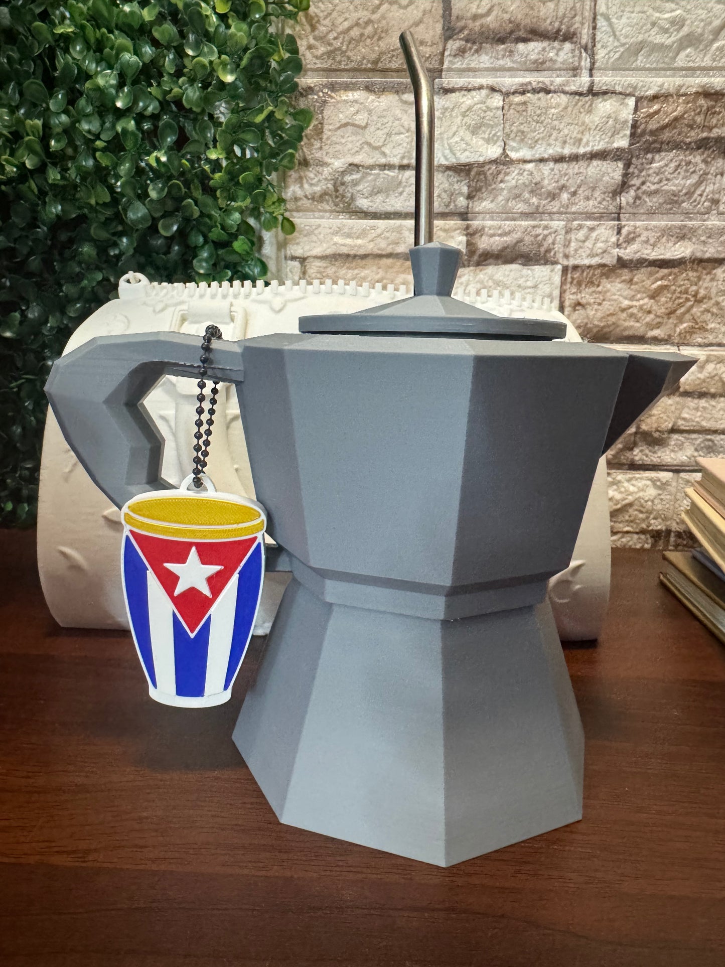 Greca Style Can Holder for 12 oz Cans | Dominican Republic, Puerto Rico & Cuba