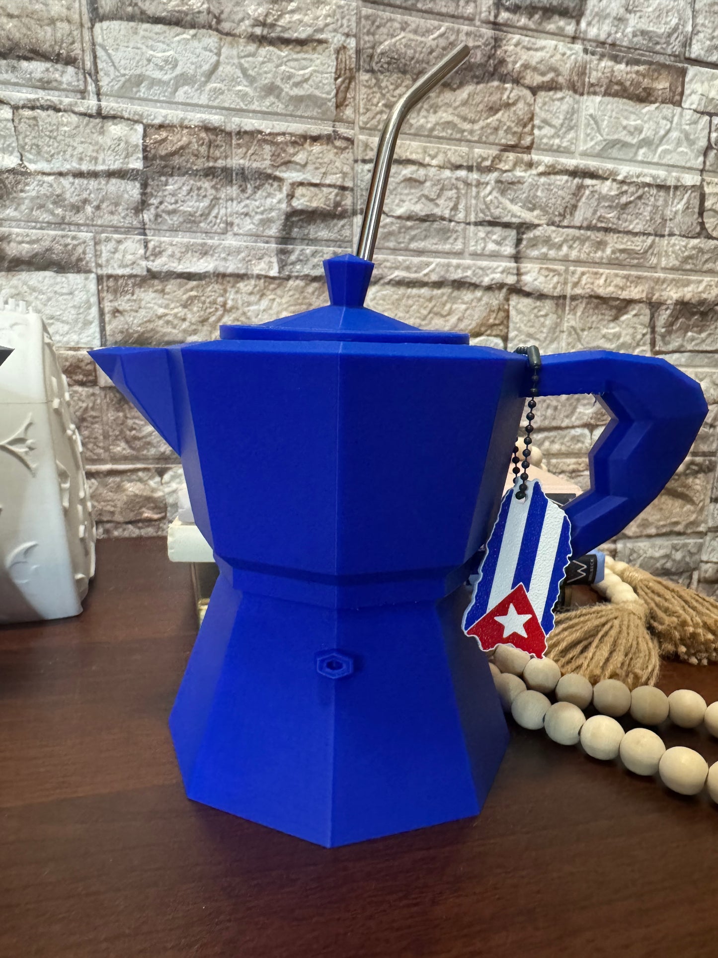 Greca Style Can Holder for 12 oz Cans | Dominican Republic, Puerto Rico & Cuba