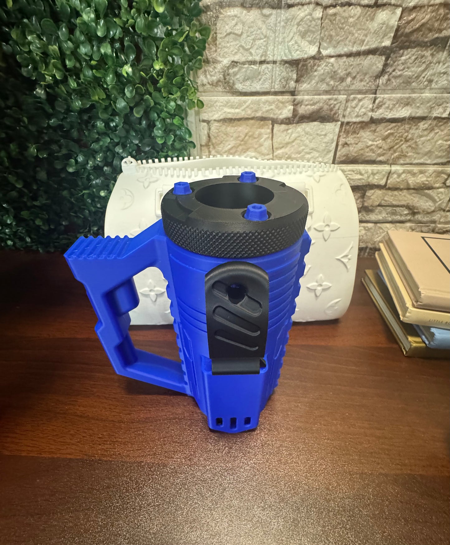 Beer Bottle Holder with Handle & Bottle Opener | 3D Printed