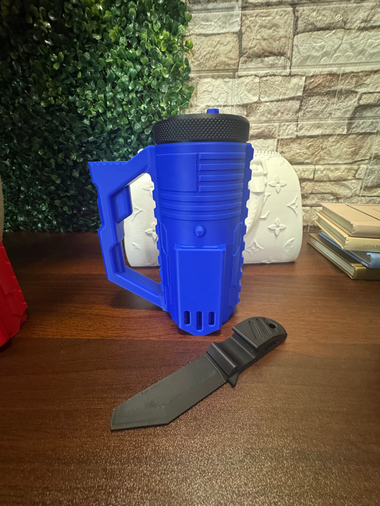 Beer Bottle Holder with Handle & Bottle Opener | 3D Printed