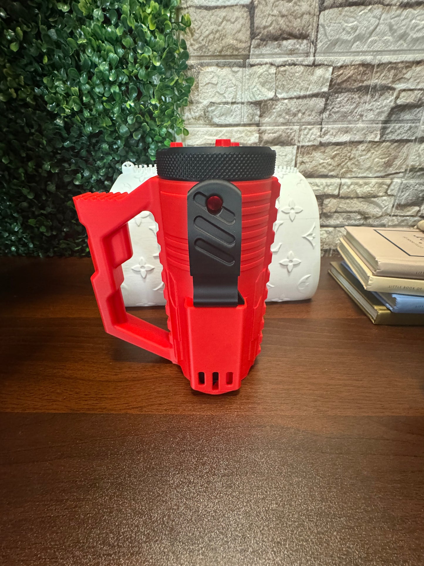Beer Bottle Holder with Handle & Bottle Opener | 3D Printed