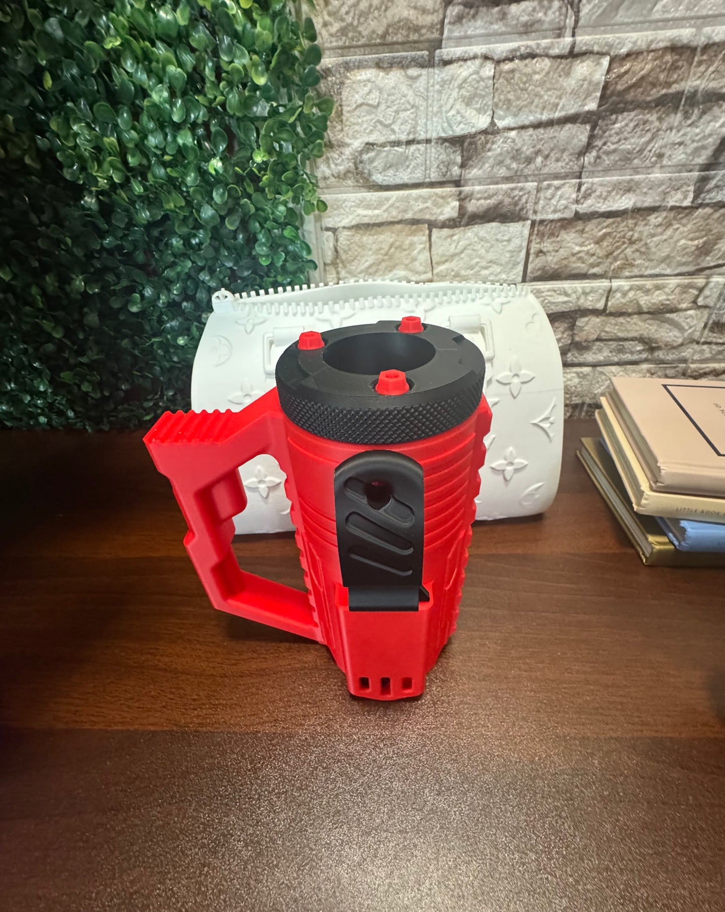 Beer Bottle Holder with Handle & Bottle Opener | 3D Printed