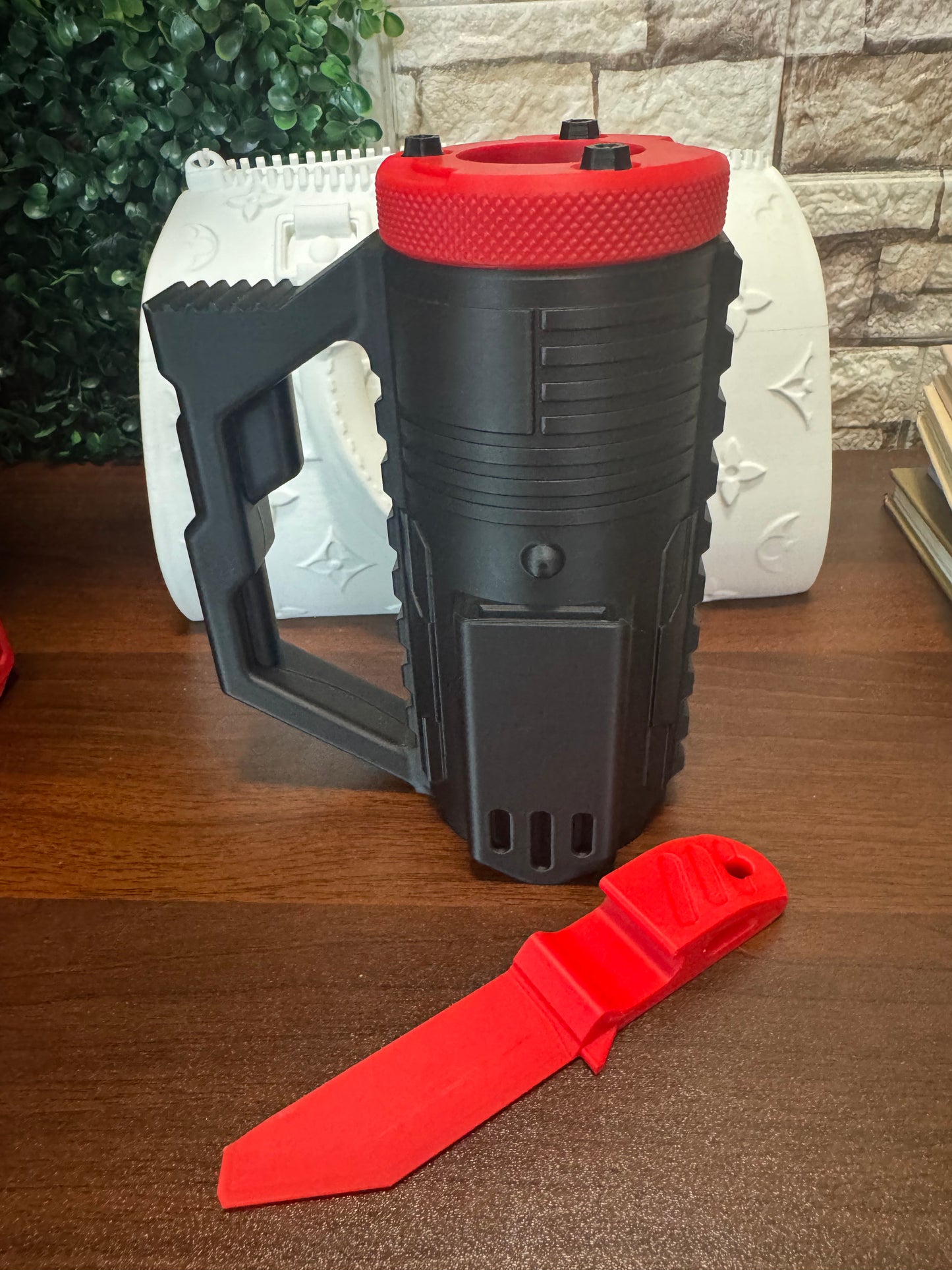Beer Bottle Holder with Handle & Bottle Opener | 3D Printed