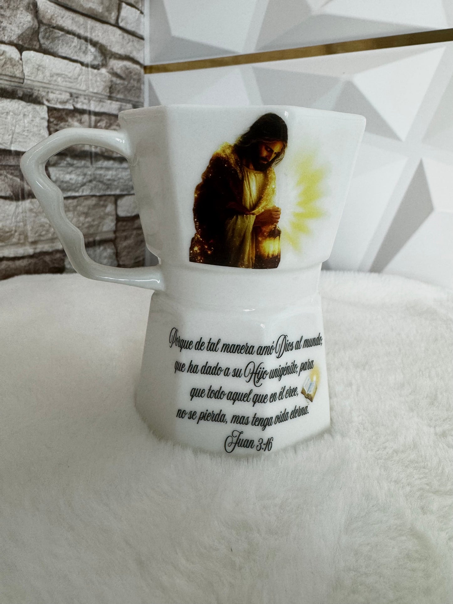 Taza Estilo Greca – Cafecito con Dios