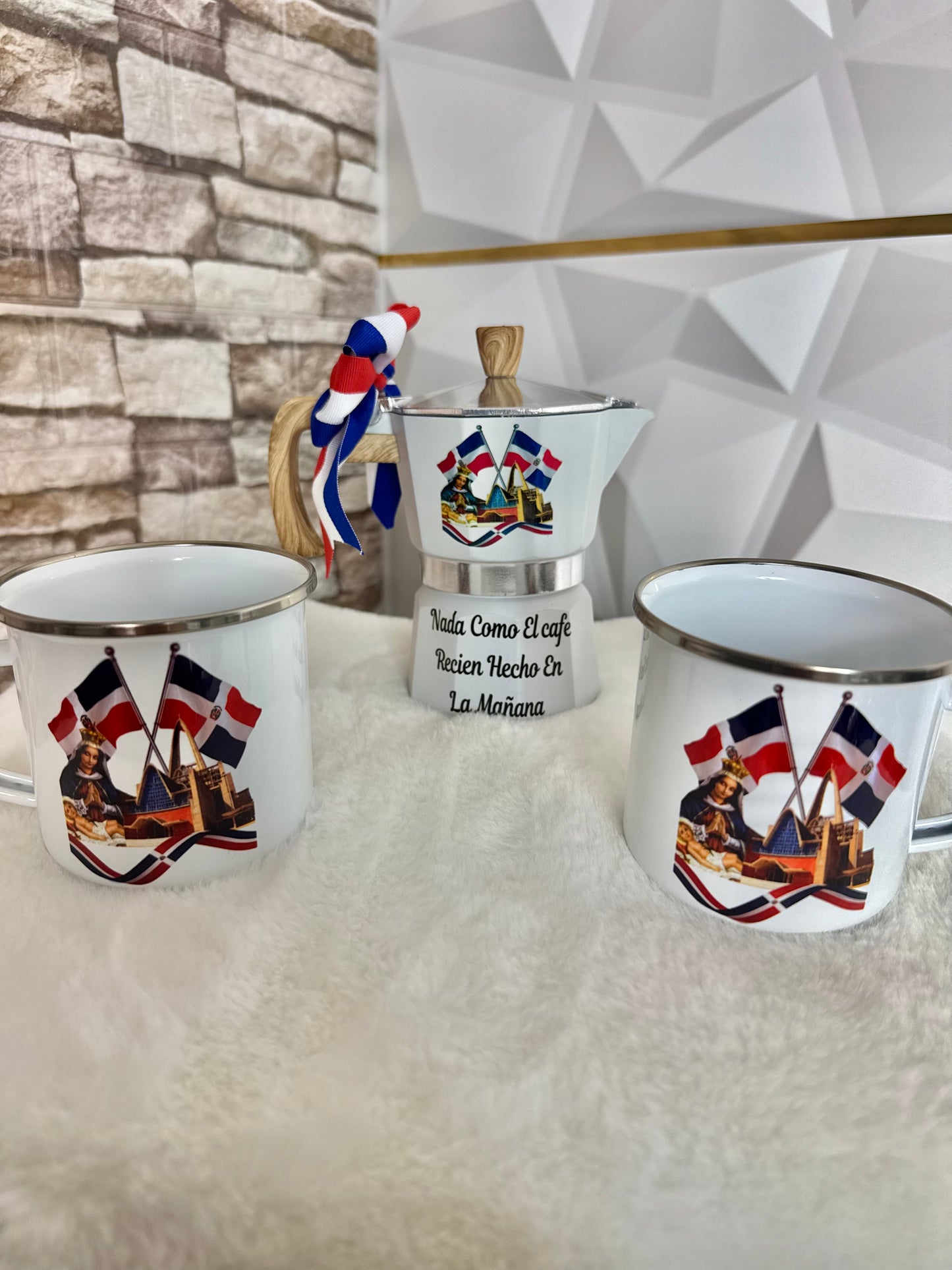 Tazas enamel República Dominicana diseño estilo greca para café
